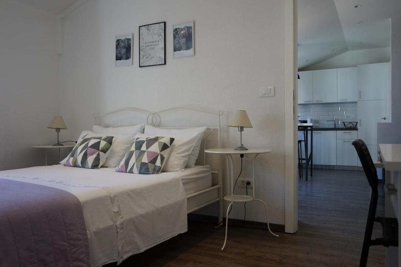 Apartment Cosy & Sweet Макарска Екстериор снимка